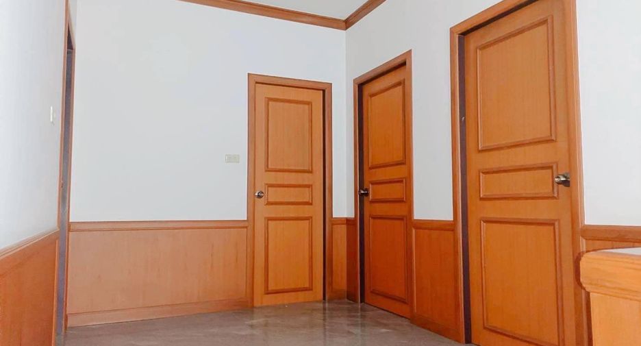 À vendre 3 chambres maison à Bang Lamung, Chonburi