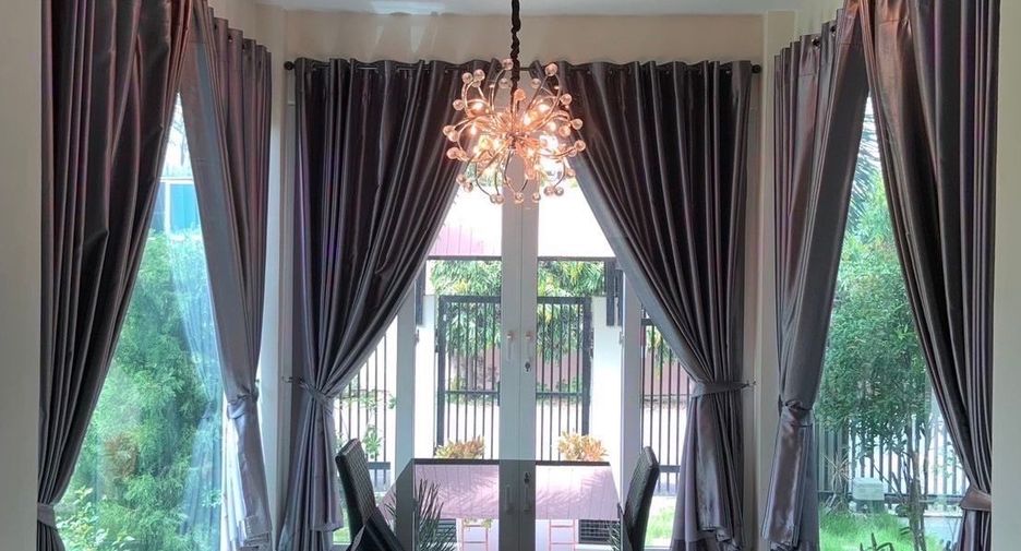 Haus zum Kauf mit 3 Zimmer in Bang Lamung, Chonburi