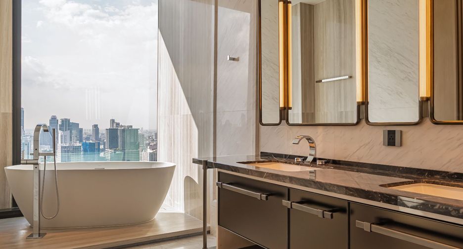 À louer et à vendre 3 chambres condo à Sathon, Bangkok