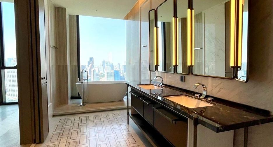 For rent and for sale 5 bedrooms condo in Sathon, Bangkok