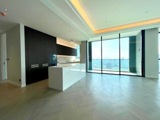 For rent そして for sale 7 ベッドルーム condo in Sathon, Bangkok