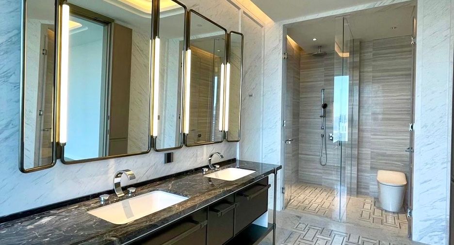 For rent and for sale 7 bedrooms condo in Sathon, Bangkok