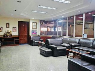 For rent and for sale office in Bang Phlat, Bangkok