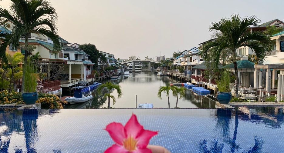 À vendre 3 chambres maison à Sattahip, Chonburi