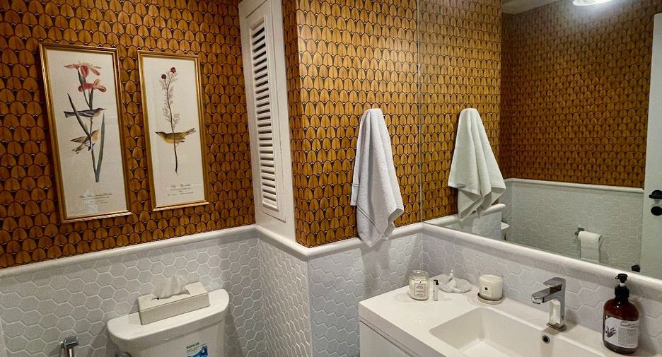 For sale 3 bedrooms condo in Watthana, Bangkok