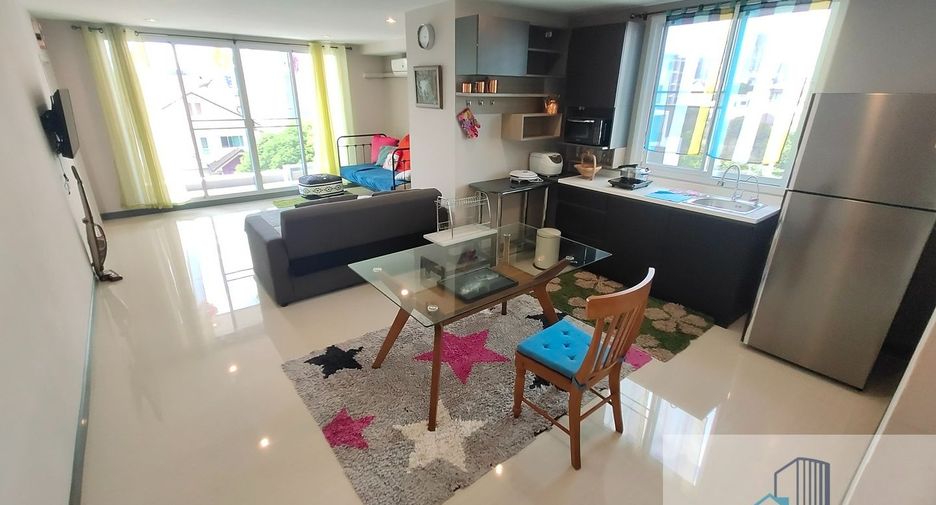 For sale 42 bedrooms apartment in Phra Khanong, Bangkok