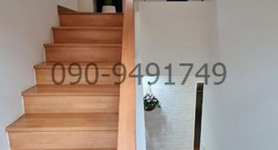 For rent 3 bedrooms townhouse in Prawet, Bangkok
