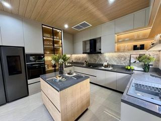 Продажа 5 спальни вилла в Банг Сарай, Паттайя