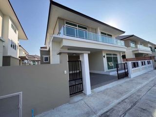 For sale 4 bed house in Ban Bueng, Chonburi