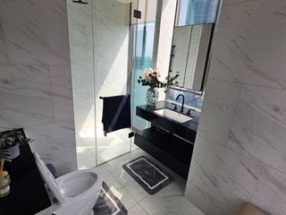 Condo en alquiler de 2 habitaciones en Sathon, Bangkok