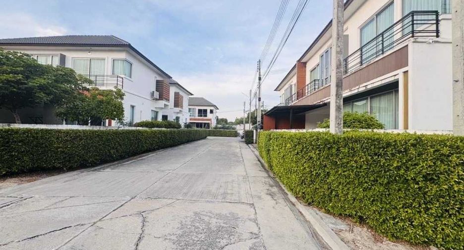 For sale 3 bed house in Phan Thong, Chonburi