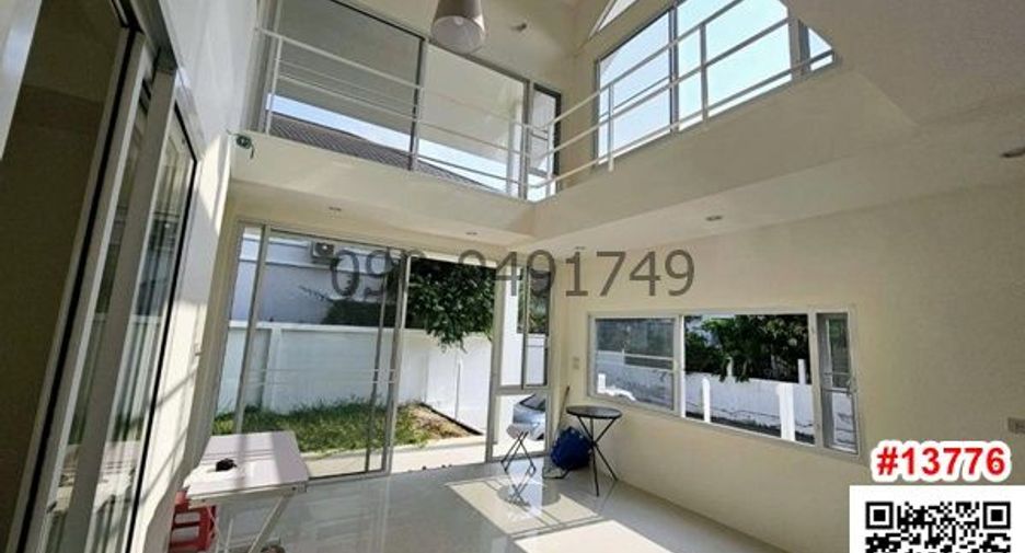 For rent 2 bedrooms house in Thawi Watthana, Bangkok