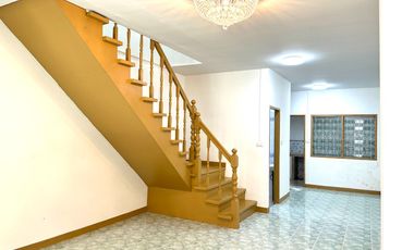 Casa adosada en venta de 3 habitaciones en Bang Bua Thong, Nonthaburi