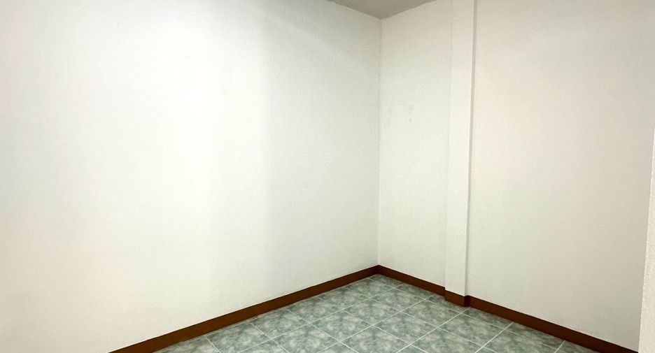 Casa adosada en venta de 3 habitaciones en Bang Bua Thong, Nonthaburi