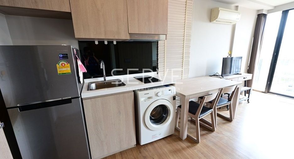 For sale 1 bed condo in Phaya Thai, Bangkok