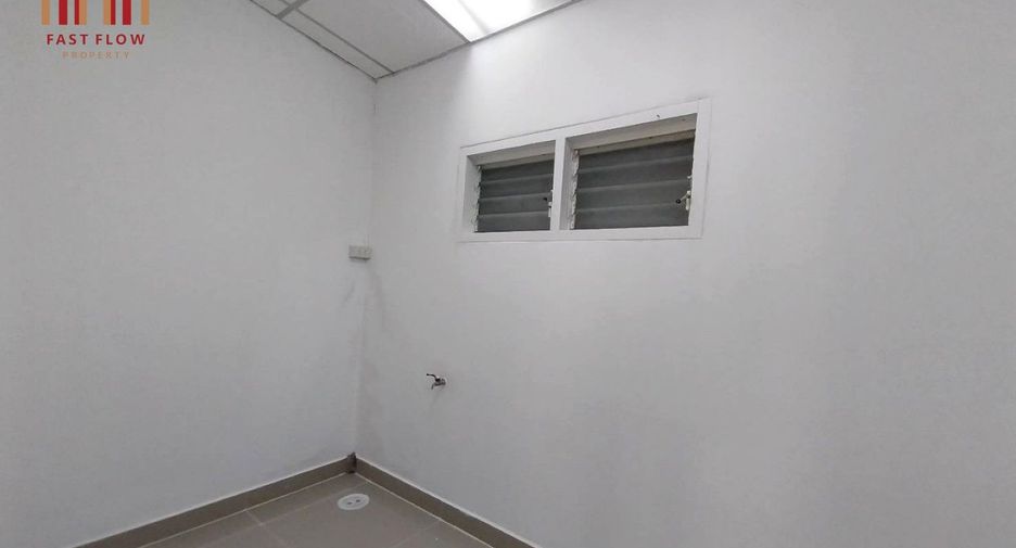 Reihenhaus zum Kauf mit 3 Zimmer in Khlong Luang, Pathum Thani