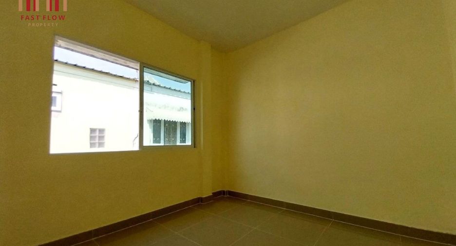 Reihenhaus zum Kauf mit 3 Zimmer in Khlong Luang, Pathum Thani
