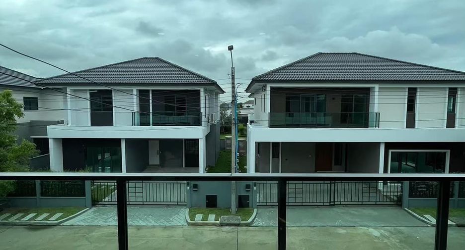 出租 4 卧室 独立屋 在 Mueang Pathum Thani, Pathum Thani