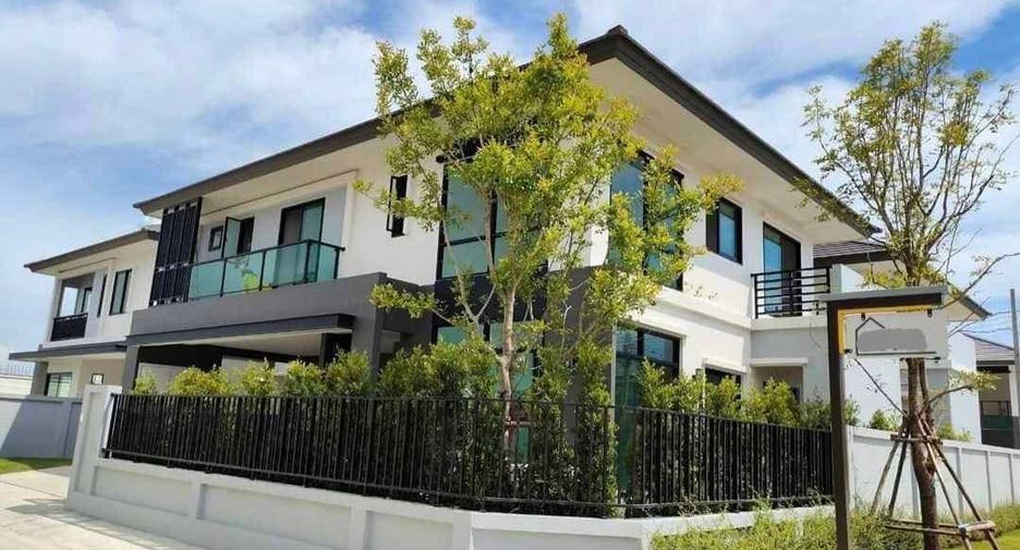 For rent 4 bedrooms house in Bang Bo, Samut Prakan