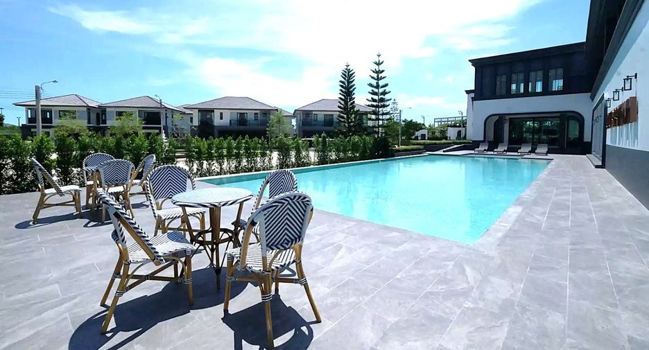 For rent 4 bedrooms house in Bang Bo, Samut Prakan