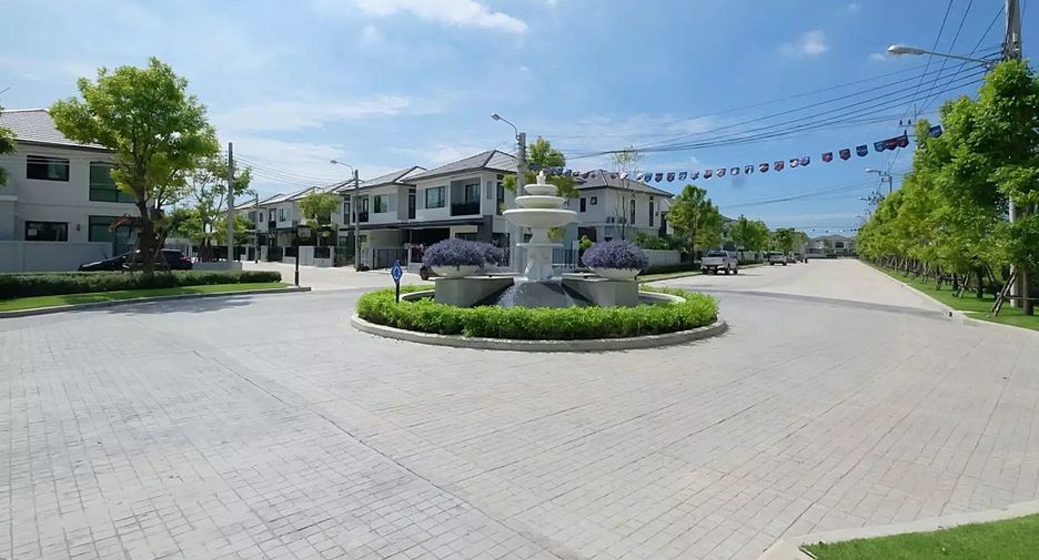 For rent 4 bedrooms house in Bang Bo, Samut Prakan