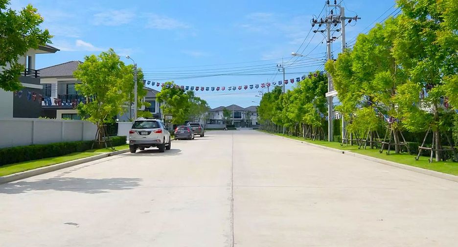 For rent 4 bedrooms house in Bang Bo, Samut Prakan