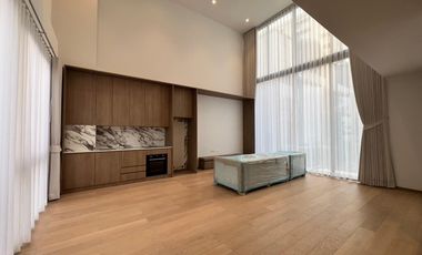 For rent 3 bedrooms house in Phra Khanong, Bangkok