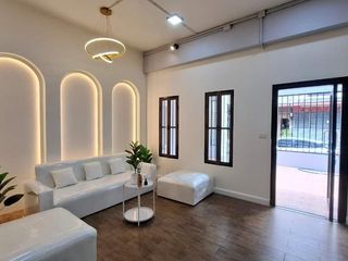Reihenhaus zur Miete und zum Kauf mit 4 Zimmer in Chatuchak, Bangkok