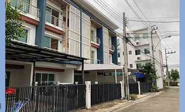 出租 1 卧室 联排别墅 在 Lak Si, 曼谷