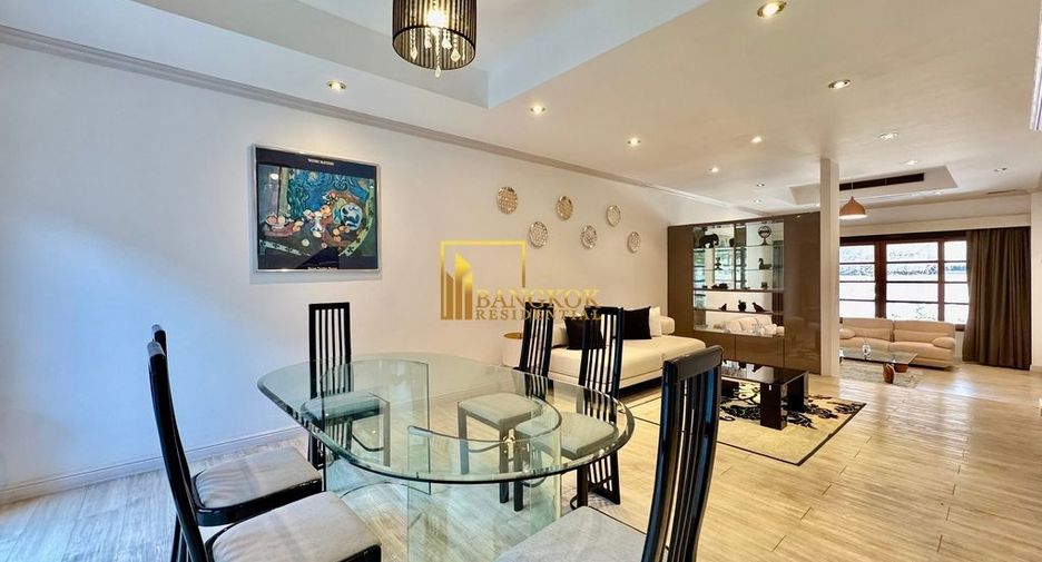 For rent 3 bedrooms townhouse in Khlong Toei, Bangkok