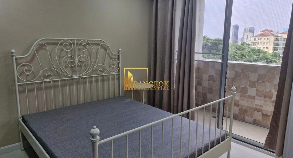 Condo en alquiler de 3 habitaciones en Watthana, Bangkok
