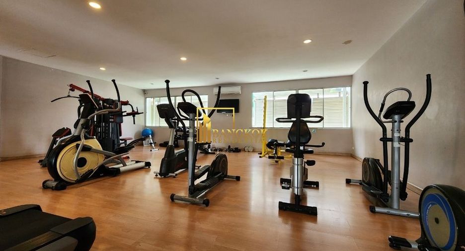 Condo en alquiler de 3 habitaciones en Watthana, Bangkok