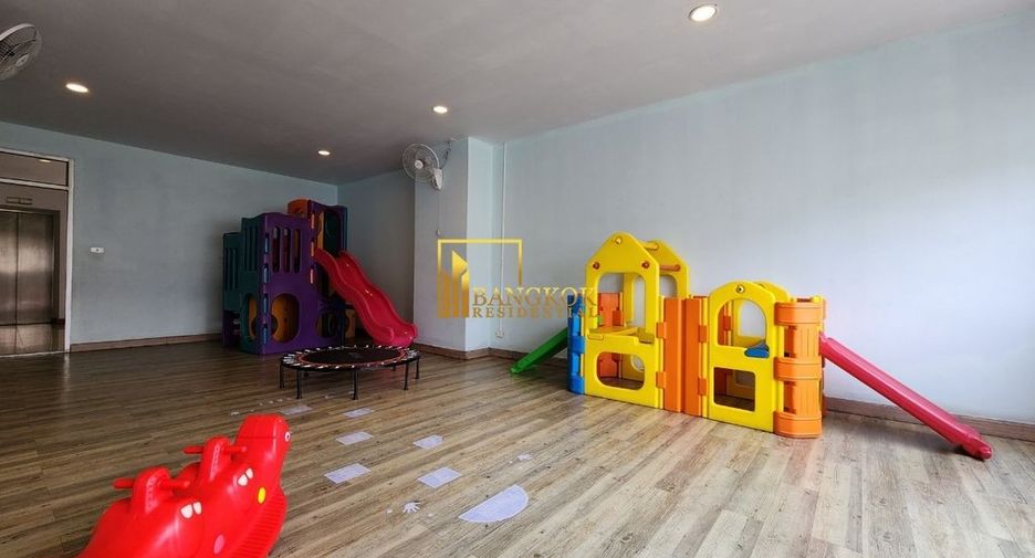 Condo en alquiler de 3 habitaciones en Watthana, Bangkok