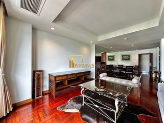 For rent 2 bedrooms condo in Yan Nawa, Bangkok