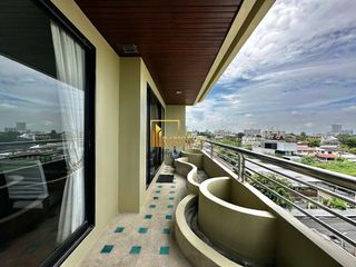For rent 2 bedrooms condo in Yan Nawa, Bangkok