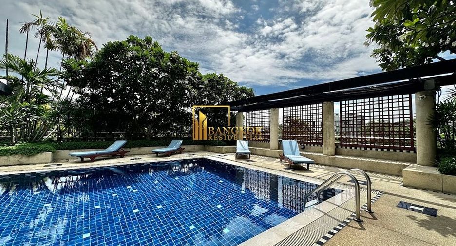 À louer 2 chambres condo à Yan Nawa, Bangkok