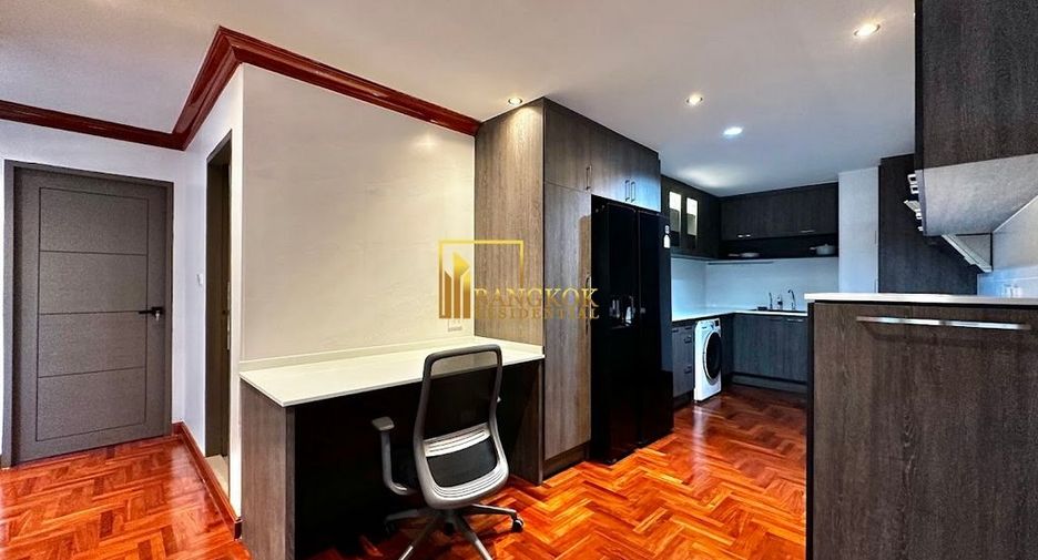 À louer 2 chambres condo à Yan Nawa, Bangkok