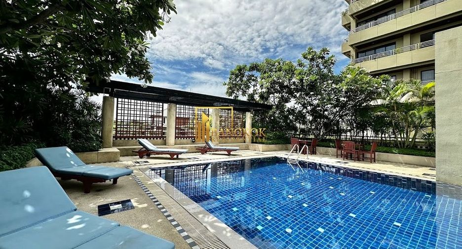 À louer 2 chambres condo à Yan Nawa, Bangkok