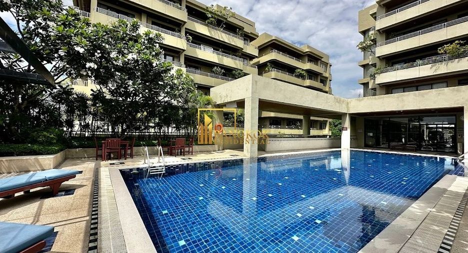 À louer 2 chambres condo à Yan Nawa, Bangkok
