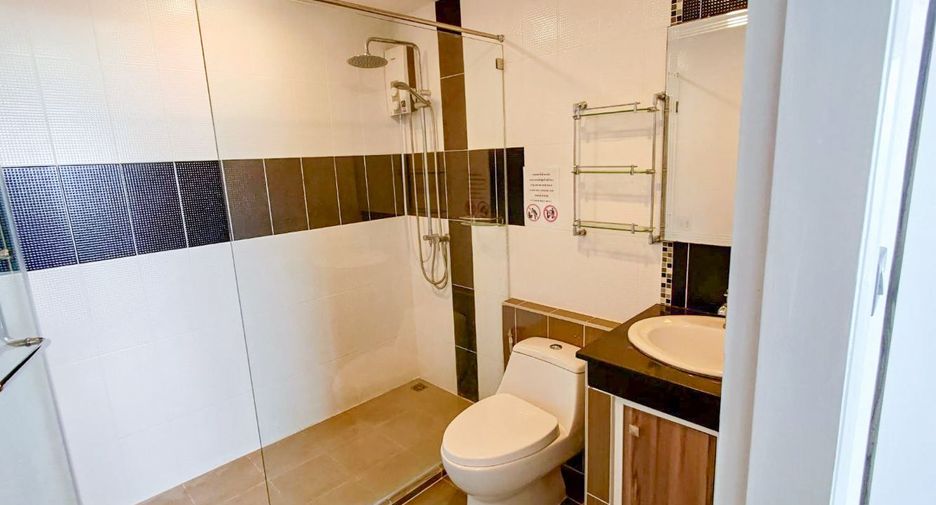 Condo en venta de 1 habitaciones en Sattahip, Chonburi