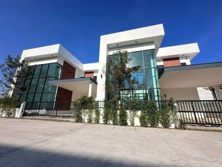 Продажа 3 спальни вилла в Банг Ламунг, Чонбури