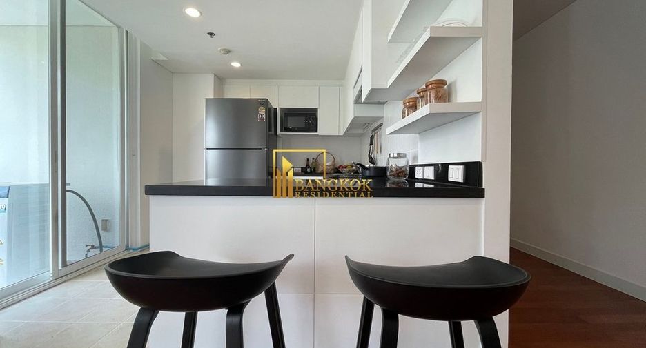 For rent 4 bedrooms apartment in Watthana, Bangkok