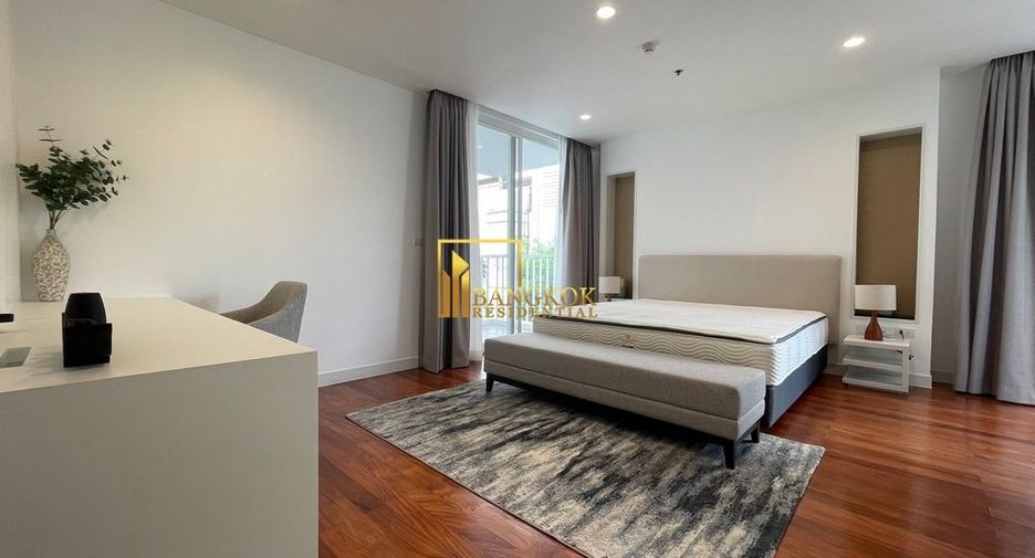 For rent 4 bedrooms apartment in Watthana, Bangkok