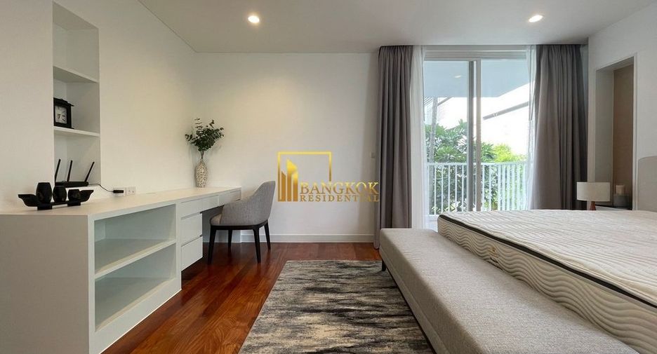 For rent 4 bedrooms apartment in Watthana, Bangkok