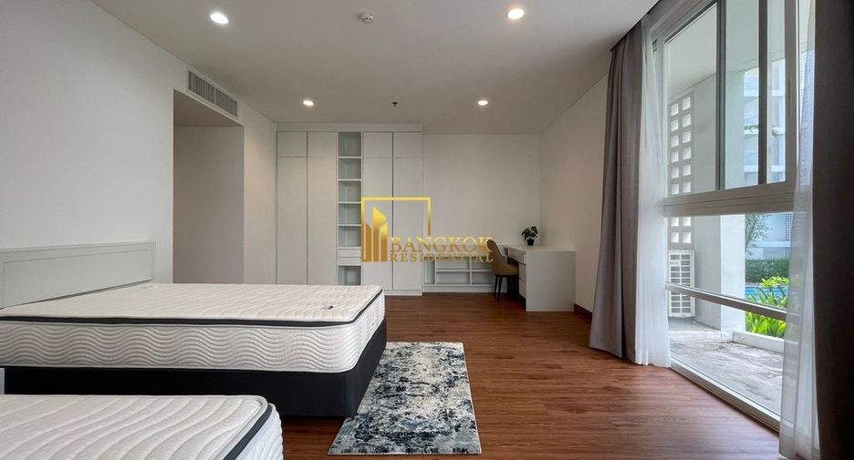 For rent 4 bedrooms apartment in Watthana, Bangkok