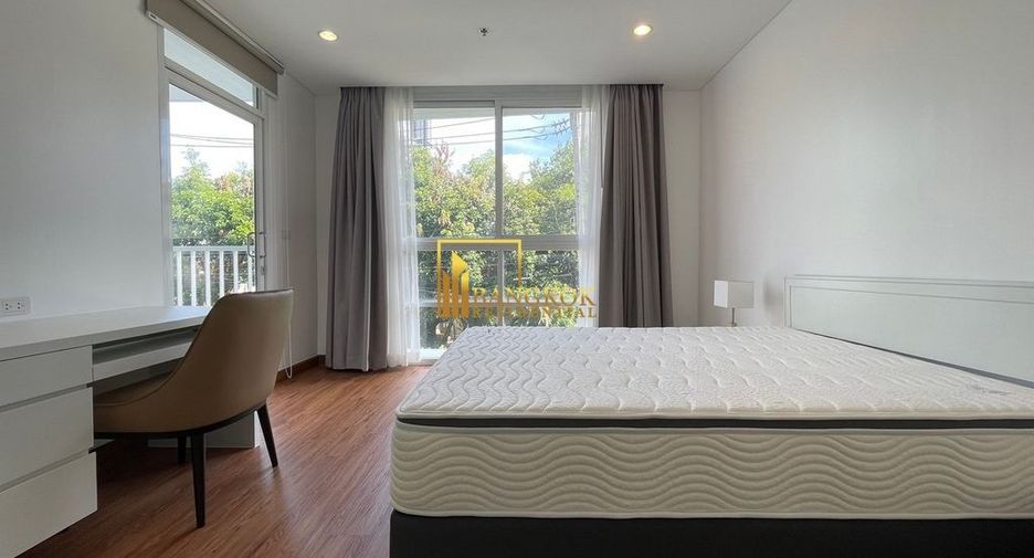 For rent 4 bedrooms apartment in Watthana, Bangkok