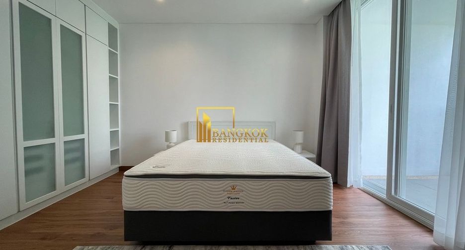 For rent 4 bedrooms apartment in Watthana, Bangkok