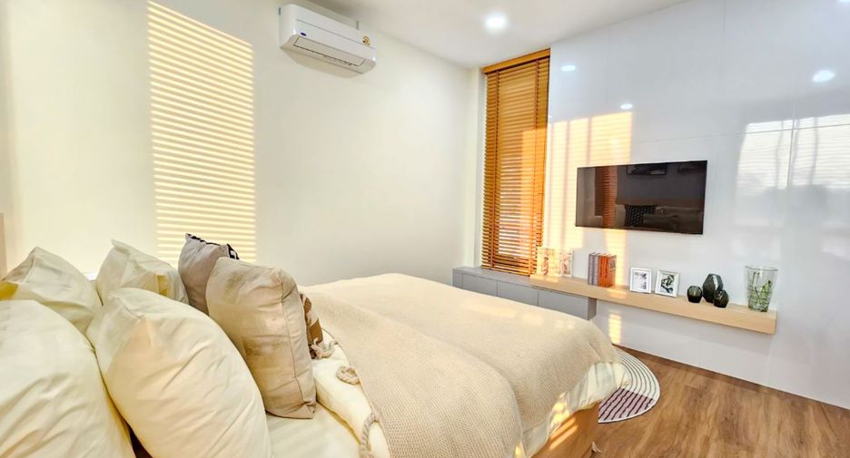 À vendre 4 chambres villa à Bang Lamung, Chonburi