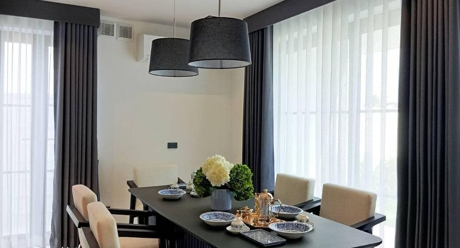 For rent and for sale 6 bedrooms villa in Bang Lamung, Chonburi