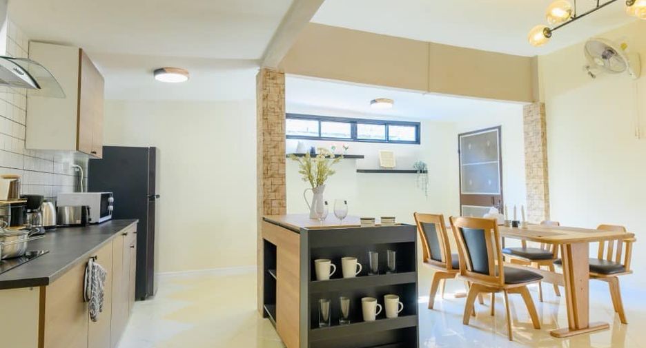 For rent and for sale 3 bedrooms house in Bang Lamung, Chonburi
